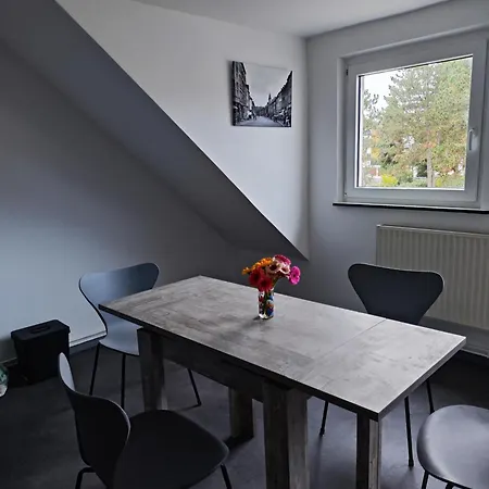 Monteur Budget-ferienhaus In Hof, Stadtnaehe Hof